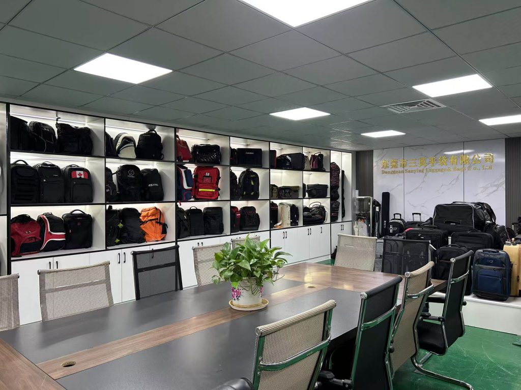 Sanying Bags factory showroom and workshop in Dongguan