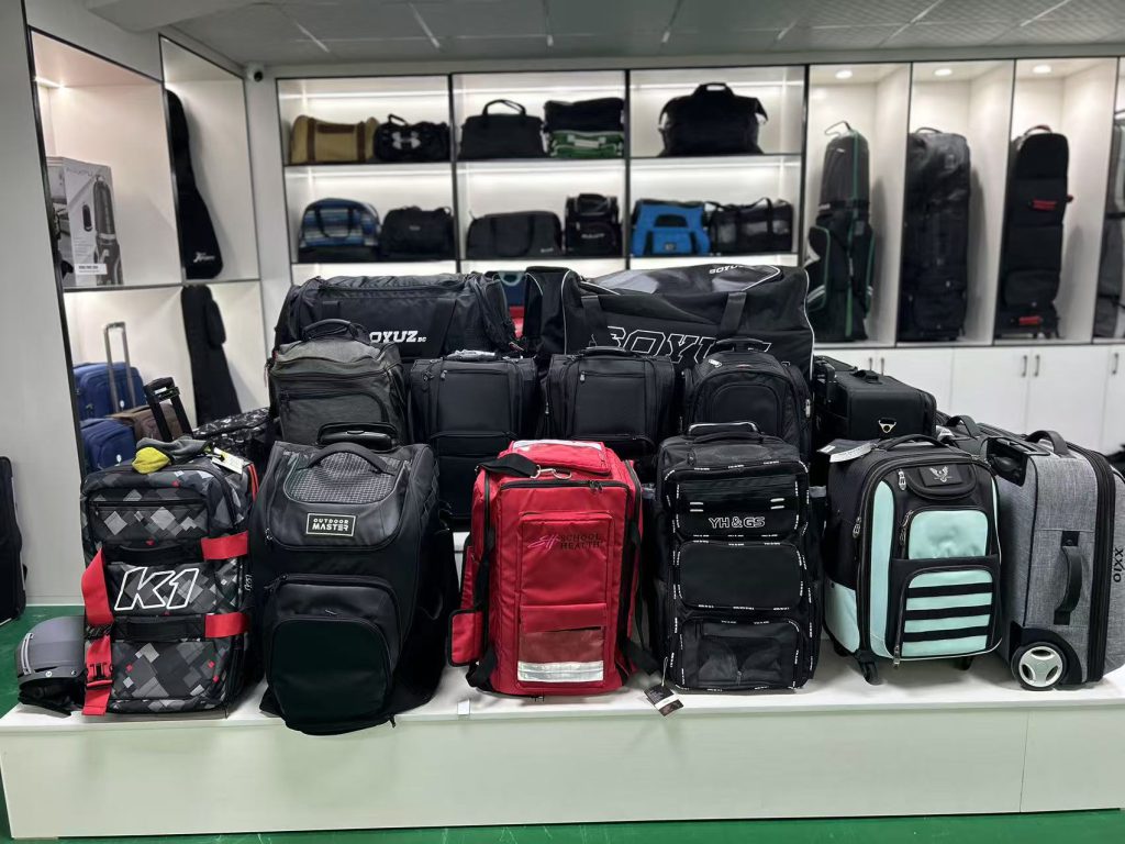 Sanying Bags factory showroom and workshop in Dongguan