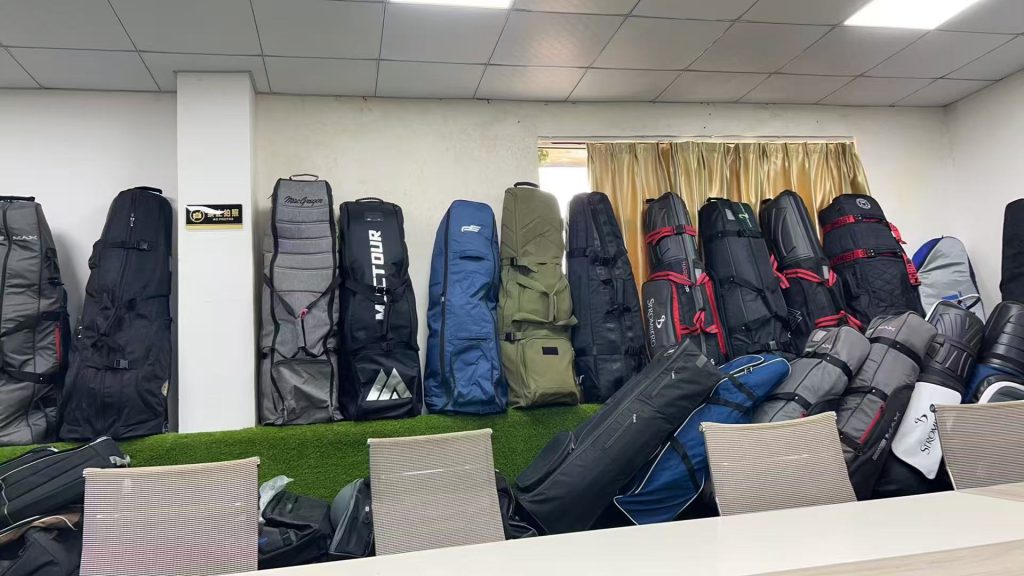 Sanying Bags factory showroom and workshop in Dongguan