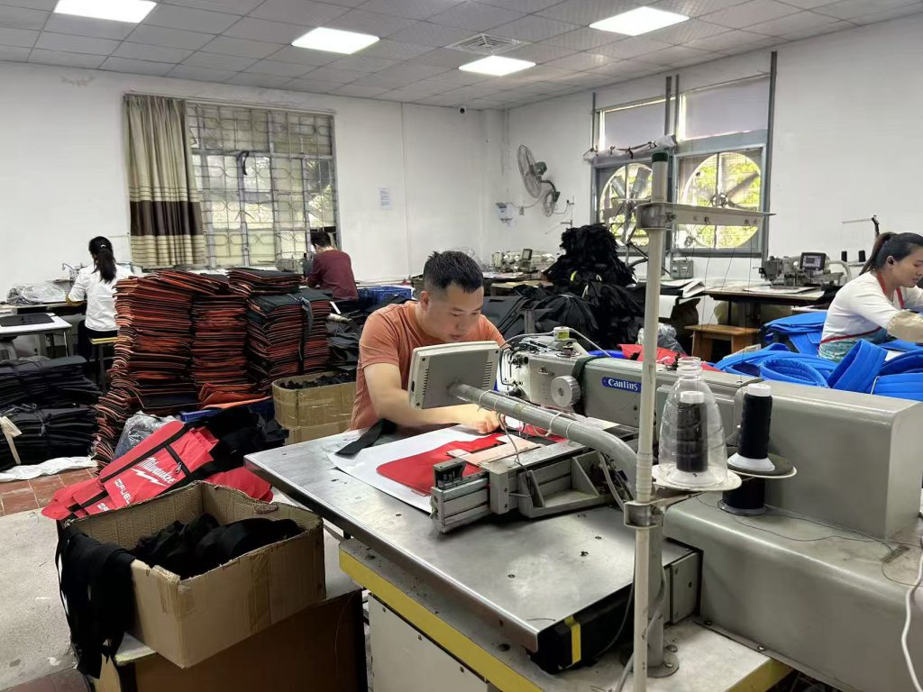 Sanying Bags factory production workshop, custom golf bag manufacturing process in Dongguan
